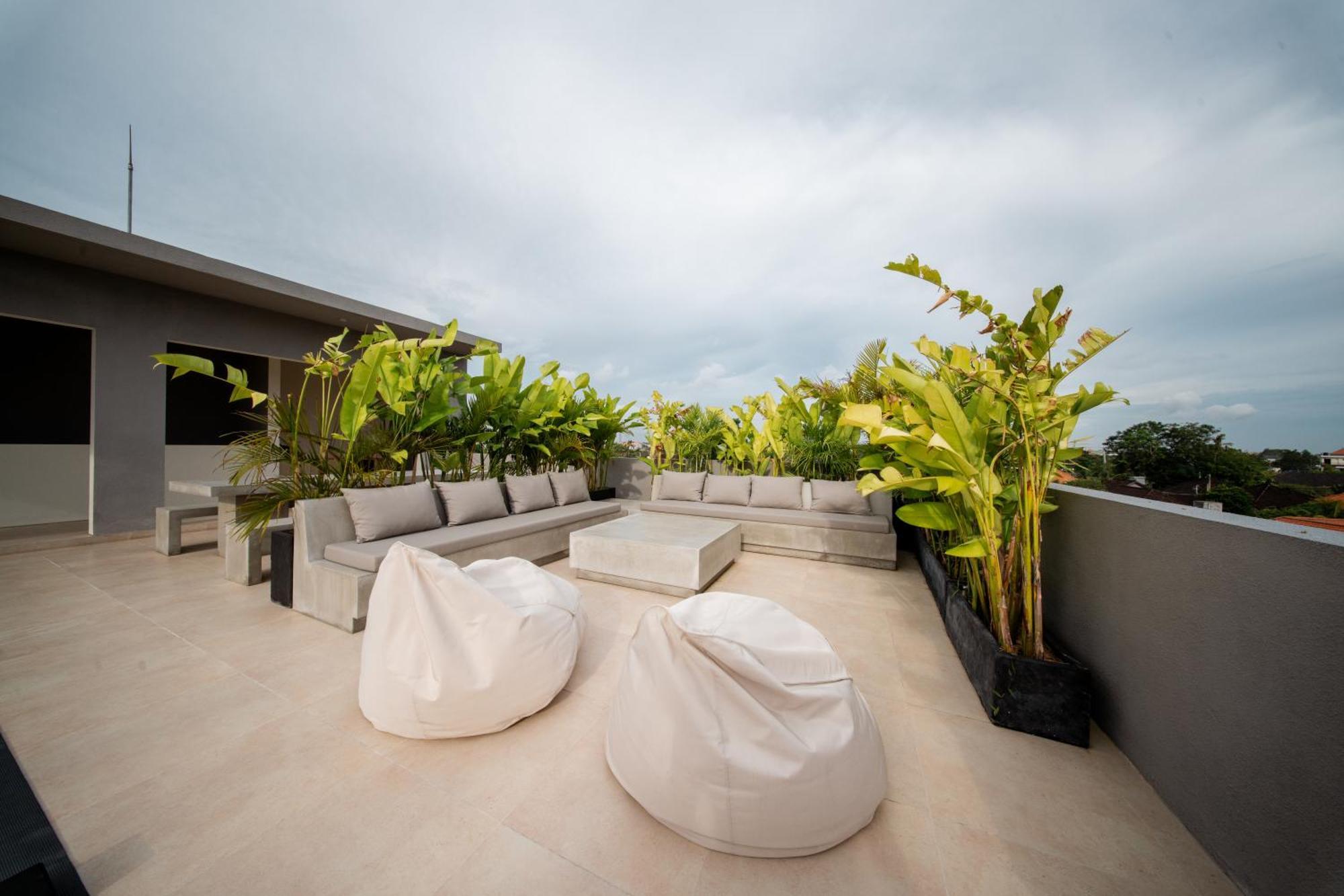 Thehub Pererenan Coworking, Pool And Rooftop Canggu Eksteriør billede