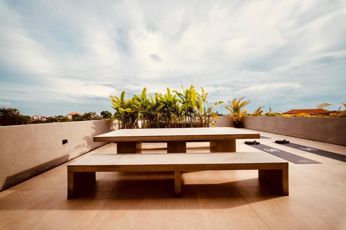 Thehub Pererenan Coworking, Pool And Rooftop Canggu Eksteriør billede